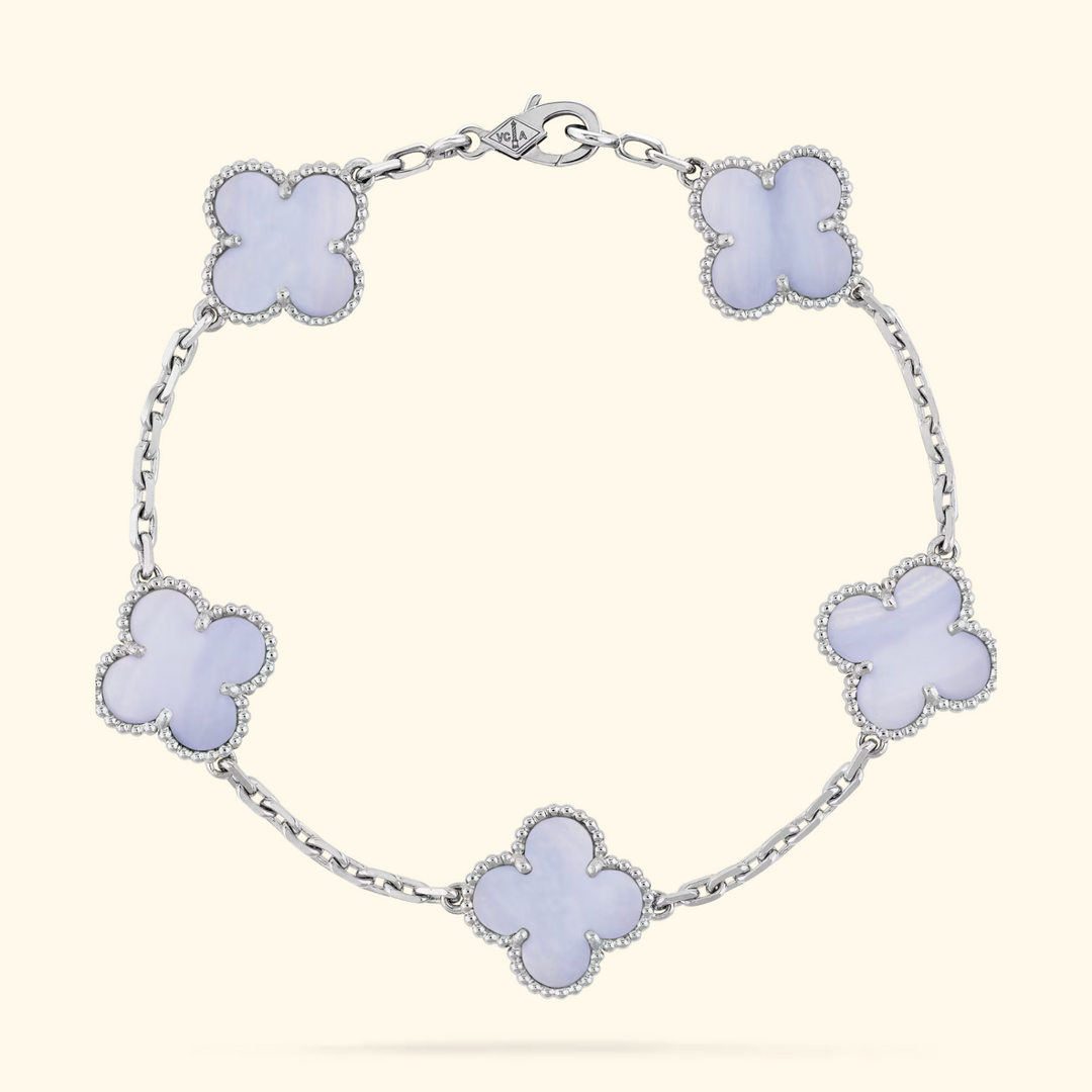 Bracelet trèfles dorés délicats