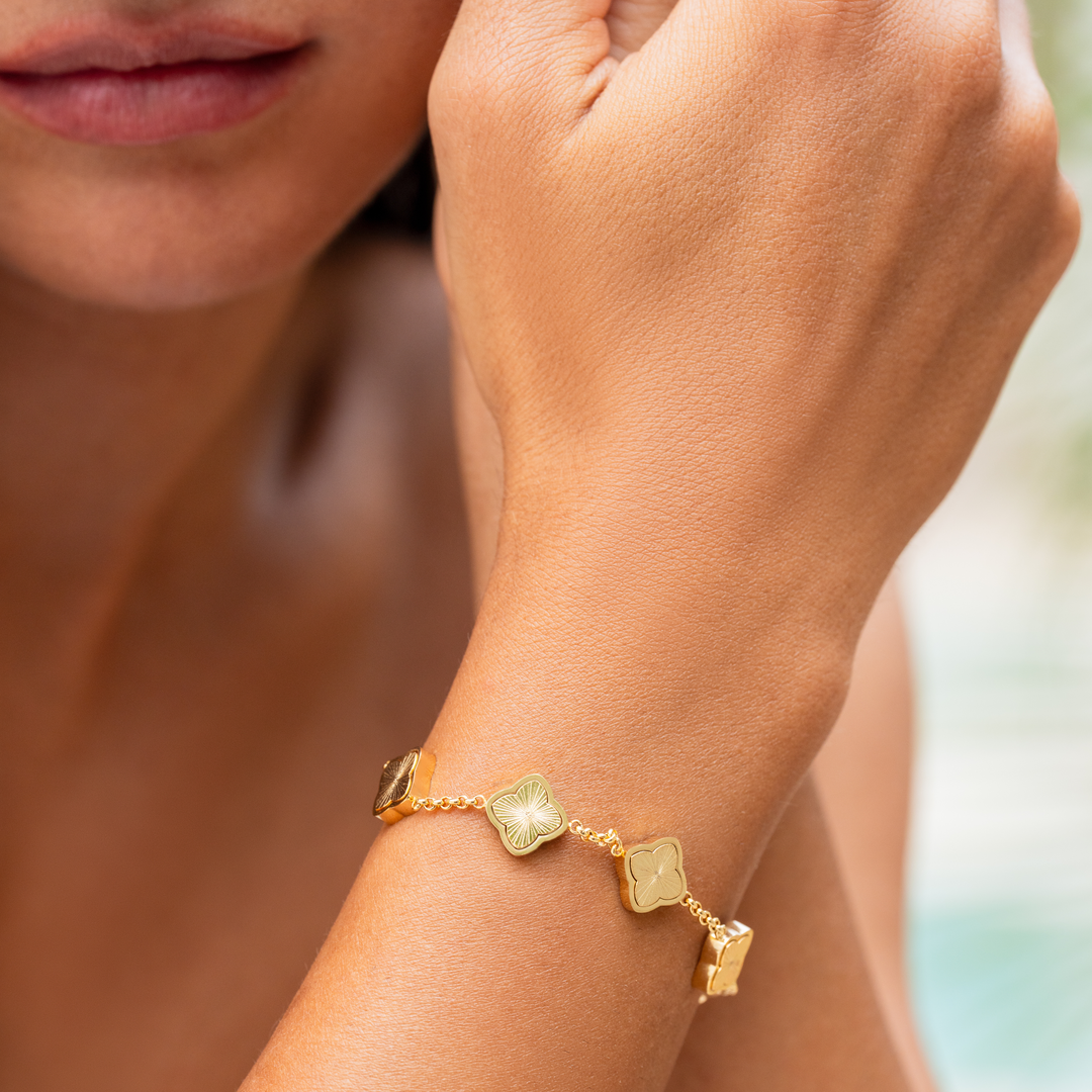 Bracelet trèfle doré élégant