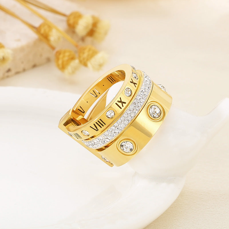 Bague dorée chiffres romains et cristaux
