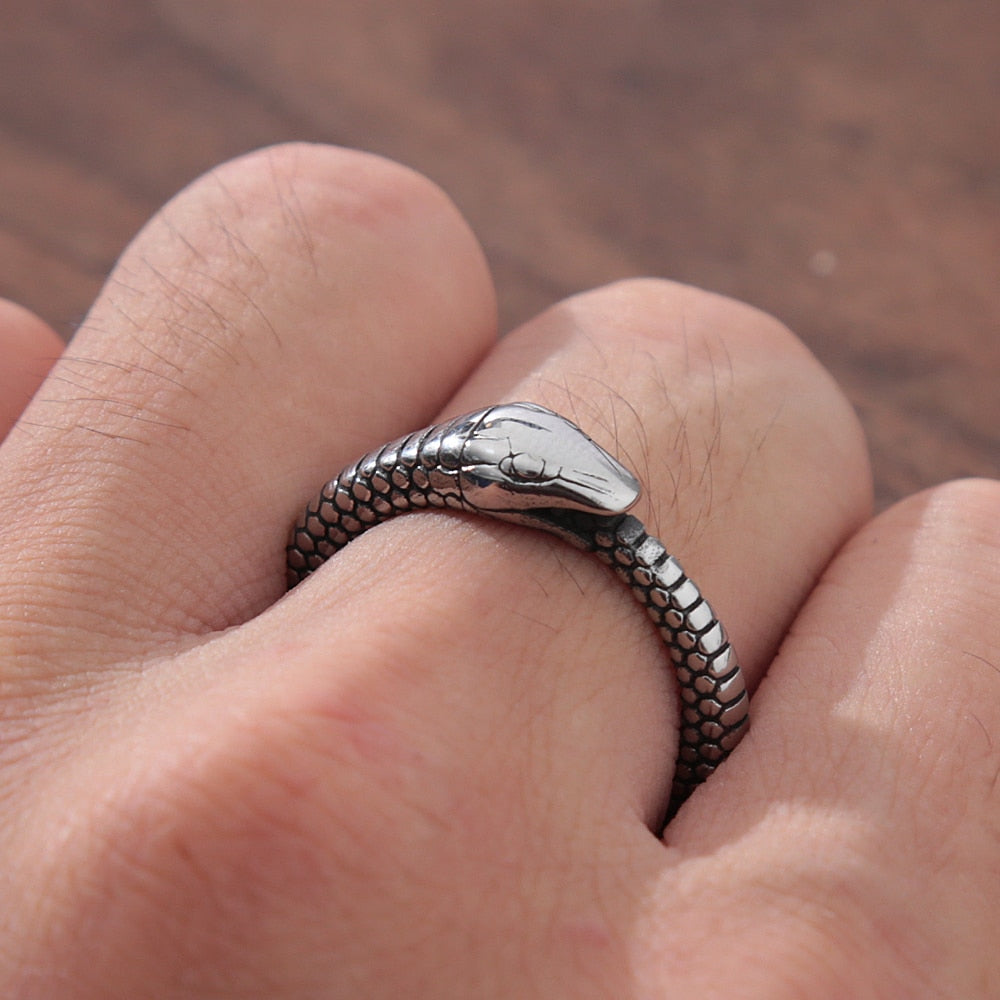 Bague Femme en Acier Inoxydable ? Élégance Éternelle de la Mythologie Nordique 2