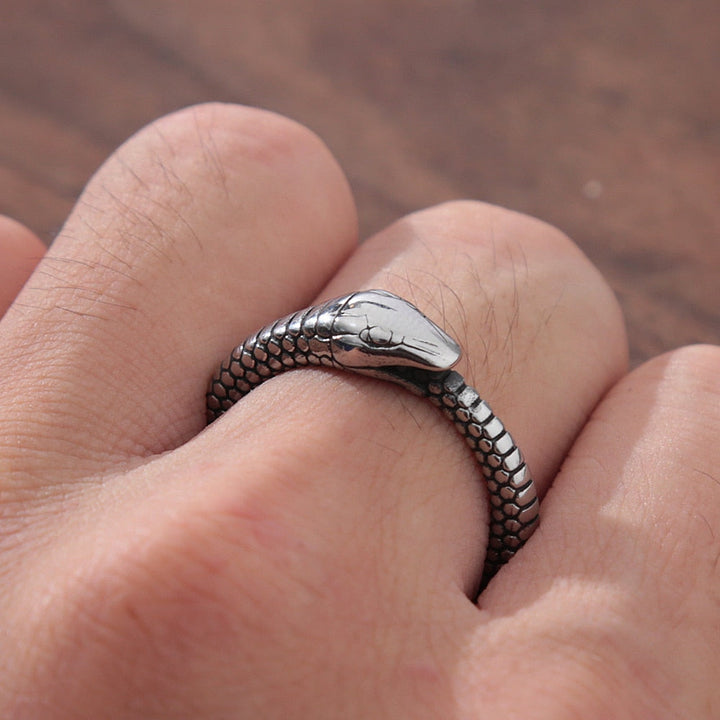 Bague Femme en Acier Inoxydable ? Élégance Éternelle de la Mythologie Nordique 2