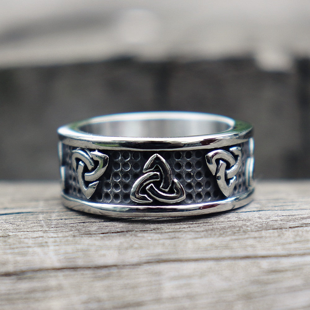 Bague Noeud Celtique ? Élégance et Symbolisme Durable 0