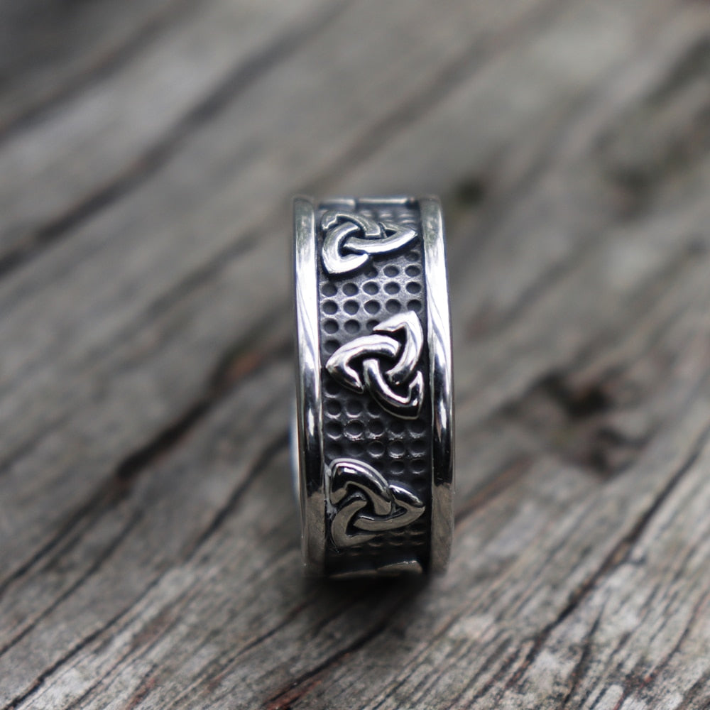 Bague Noeud Celtique ? Élégance et Symbolisme Durable 6
