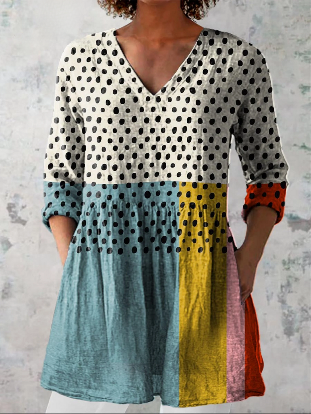 Blouse Longue à Col en V ? Élégance Fluide pour un Confort Quotidien 0