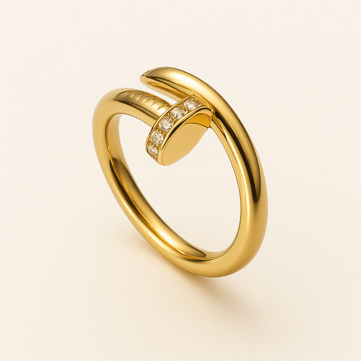 Bague dorée clou et cristaux