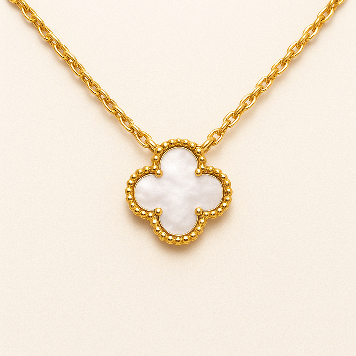 Collier trèfle noir doré