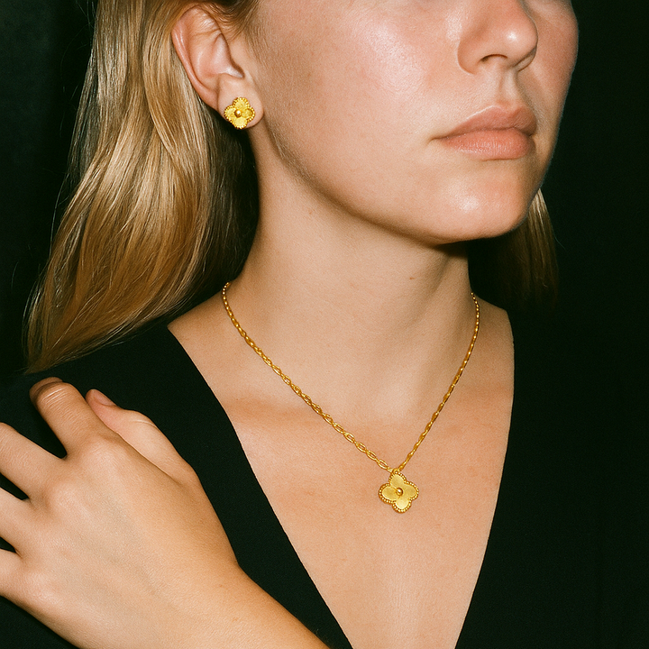 Boucles d'oreilles trèfles raffinées