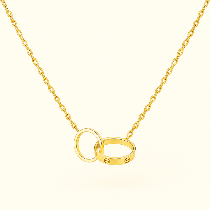 Title: Collier délicat orné d’un pendentif romantique