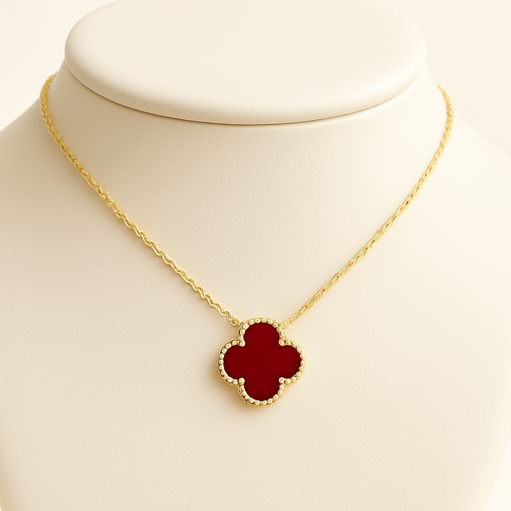 Collier trèfle noir doré