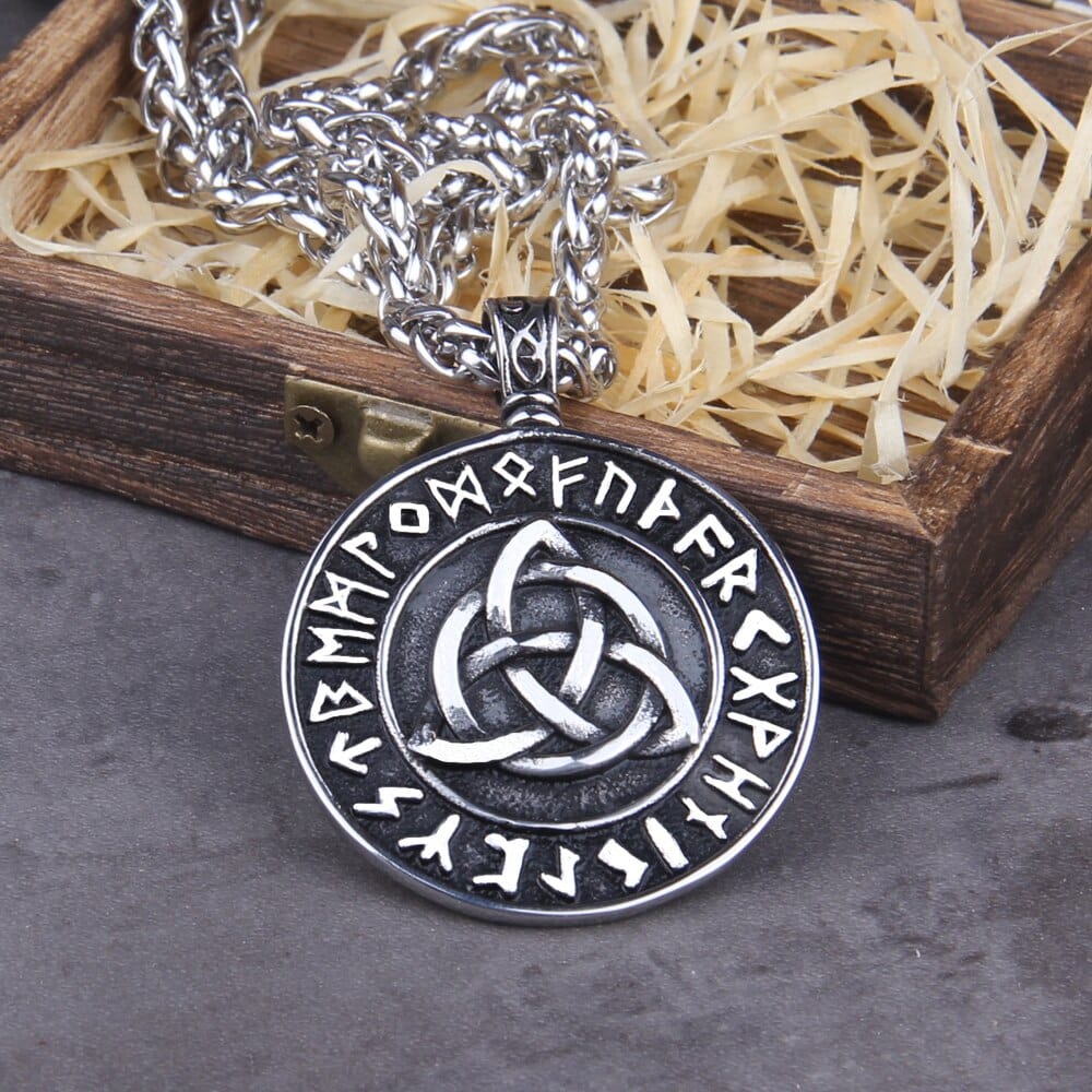 Collier Viking Vegvisir ? Élégance et Force pour Votre Style Unique 3