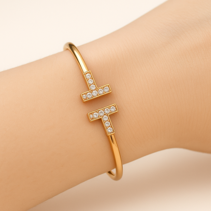 Bracelet jonc ouvert moderne Tess T