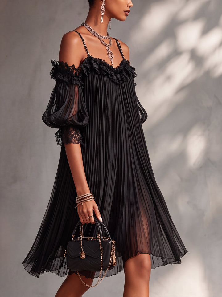 Mini robe noire Bérénice en chiffon vue de détail dentelle