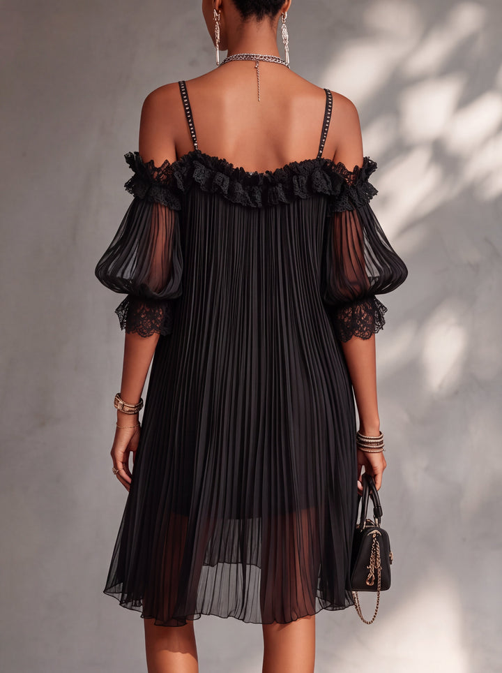 Mini robe noire Bérénice en chiffon vue portée