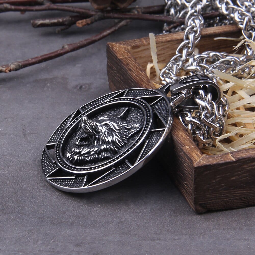 Pendentif Homme Viking ? Affirmez Votre Force et Votre Élégance 2