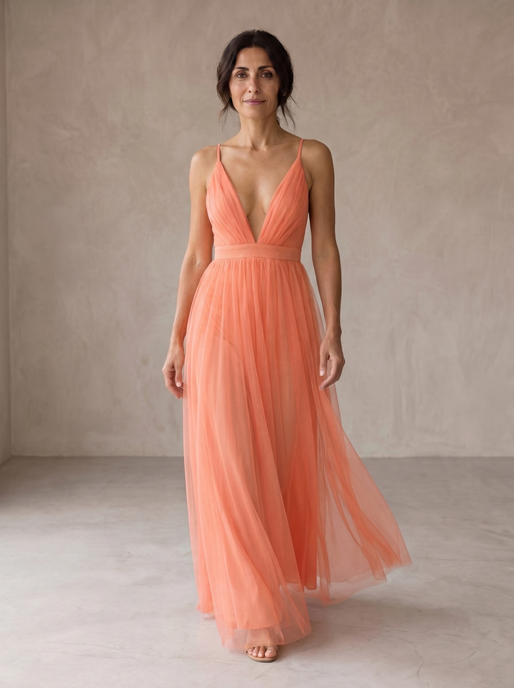 Robe Longue Corail Clair ? Élégance Légère et Silhouette Sublimée 1