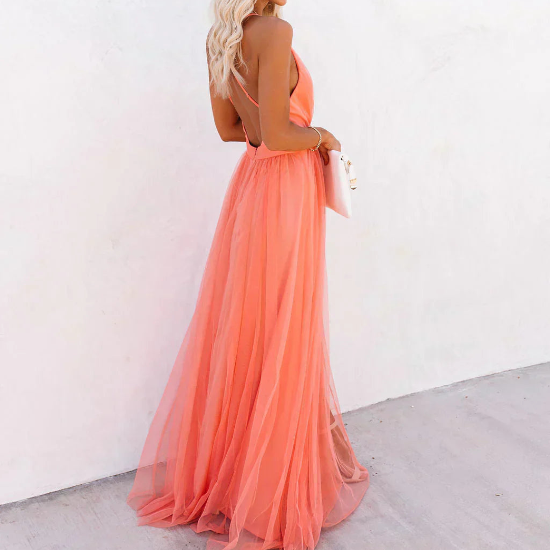 Robe Longue Corail Clair ? Élégance Légère et Silhouette Sublimée 5