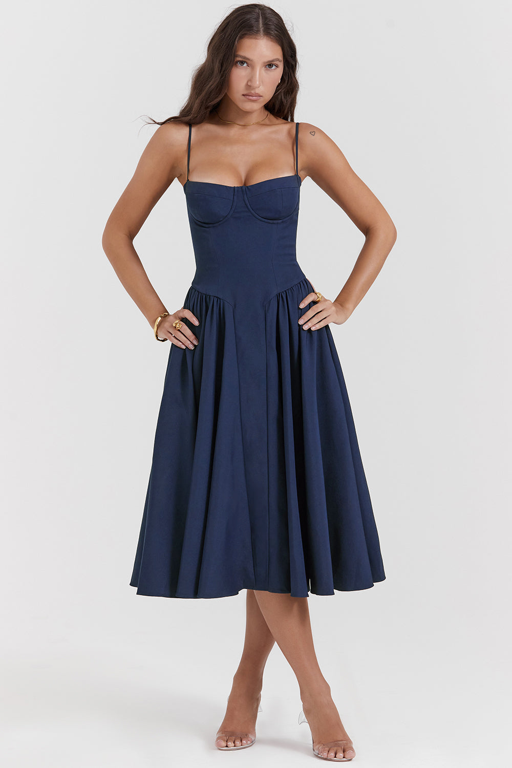 Robe Longue Femme ? Élégance et Confiance en Toutes Occasions 0