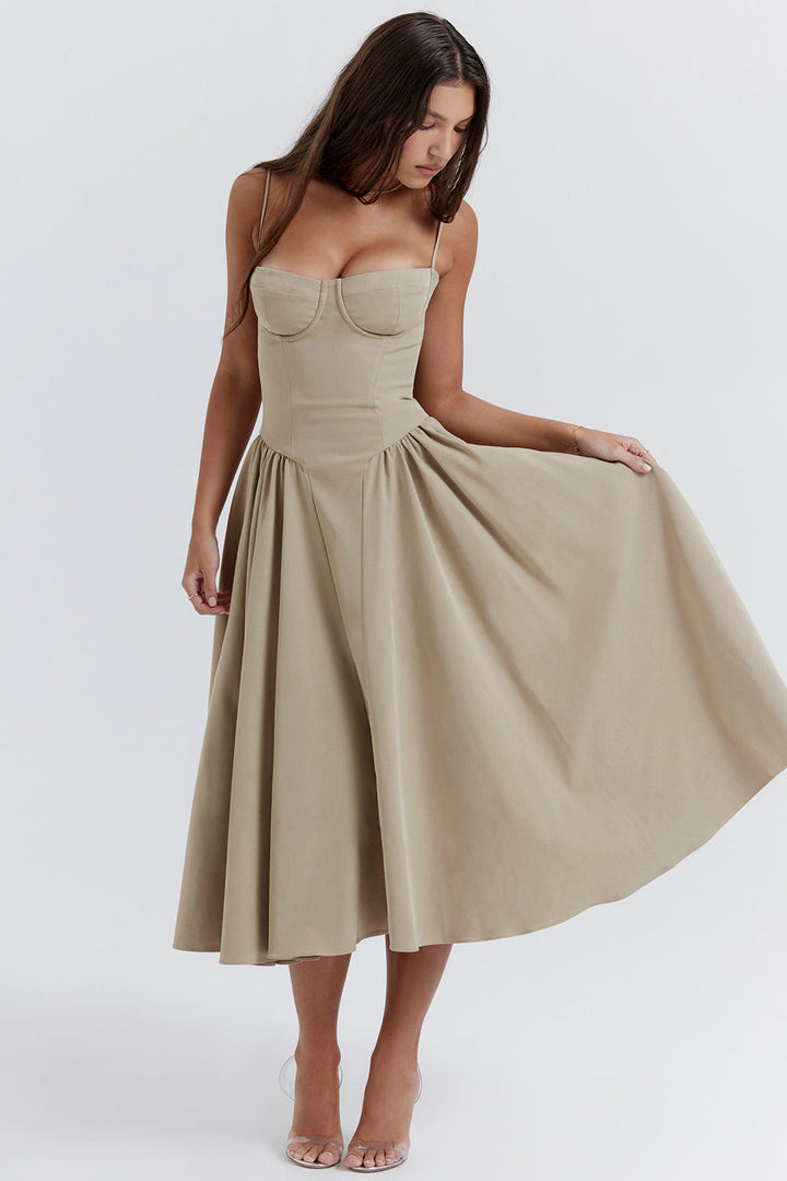 Robe Longue Femme ? Élégance et Confiance en Toutes Occasions 3