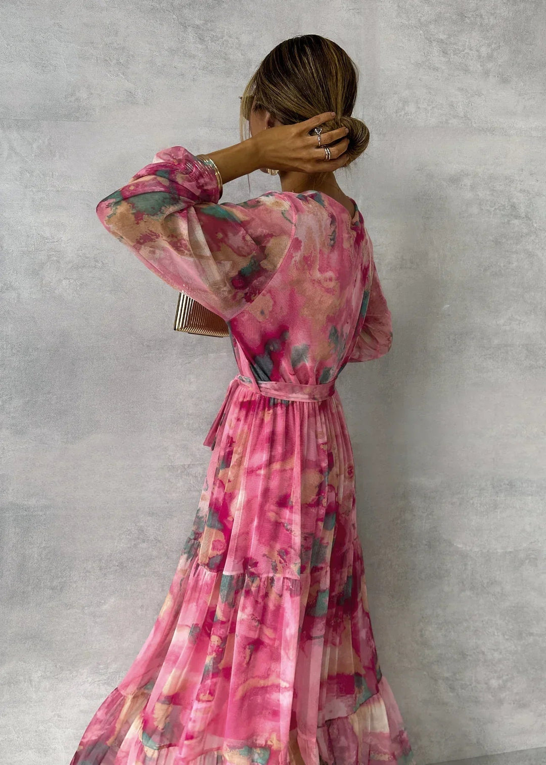 Robe portefeuille fleurie ? Élégance et confort pour toutes occasions 3