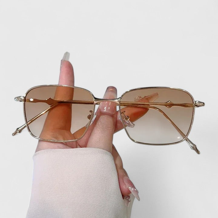 Delphine | Solaires Papillon Fines