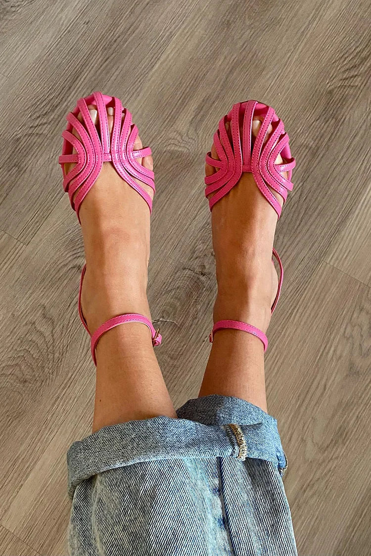 Sandales Élégantes Dorées ? Sophistication et Confort au Quotidien 4