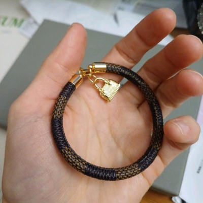 Bracelet breloque sac doré Lulu