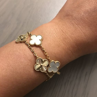 Bracelet trèfles dorés délicats