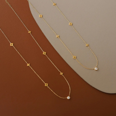 Collier délicat Carrie Clover