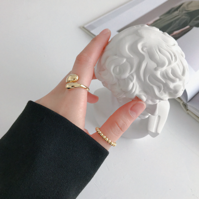 Bague sculptée dorée Cora