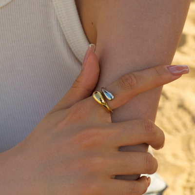 Bague sculptée dorée Cora