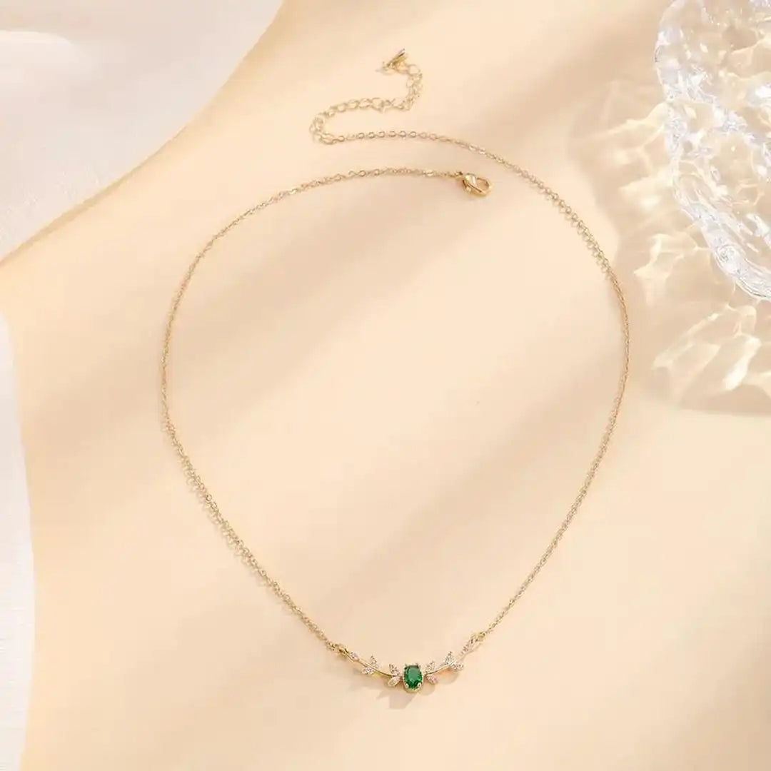 Maëlle | Pendentif Feuille Marquise Émeraude Classique